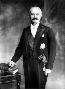 Photographie insérée dans la page d'origine